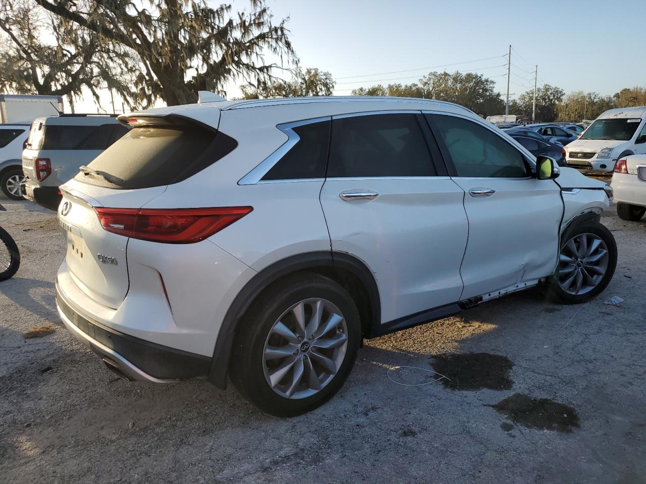 2019 Infiniti QX50 - Image 3