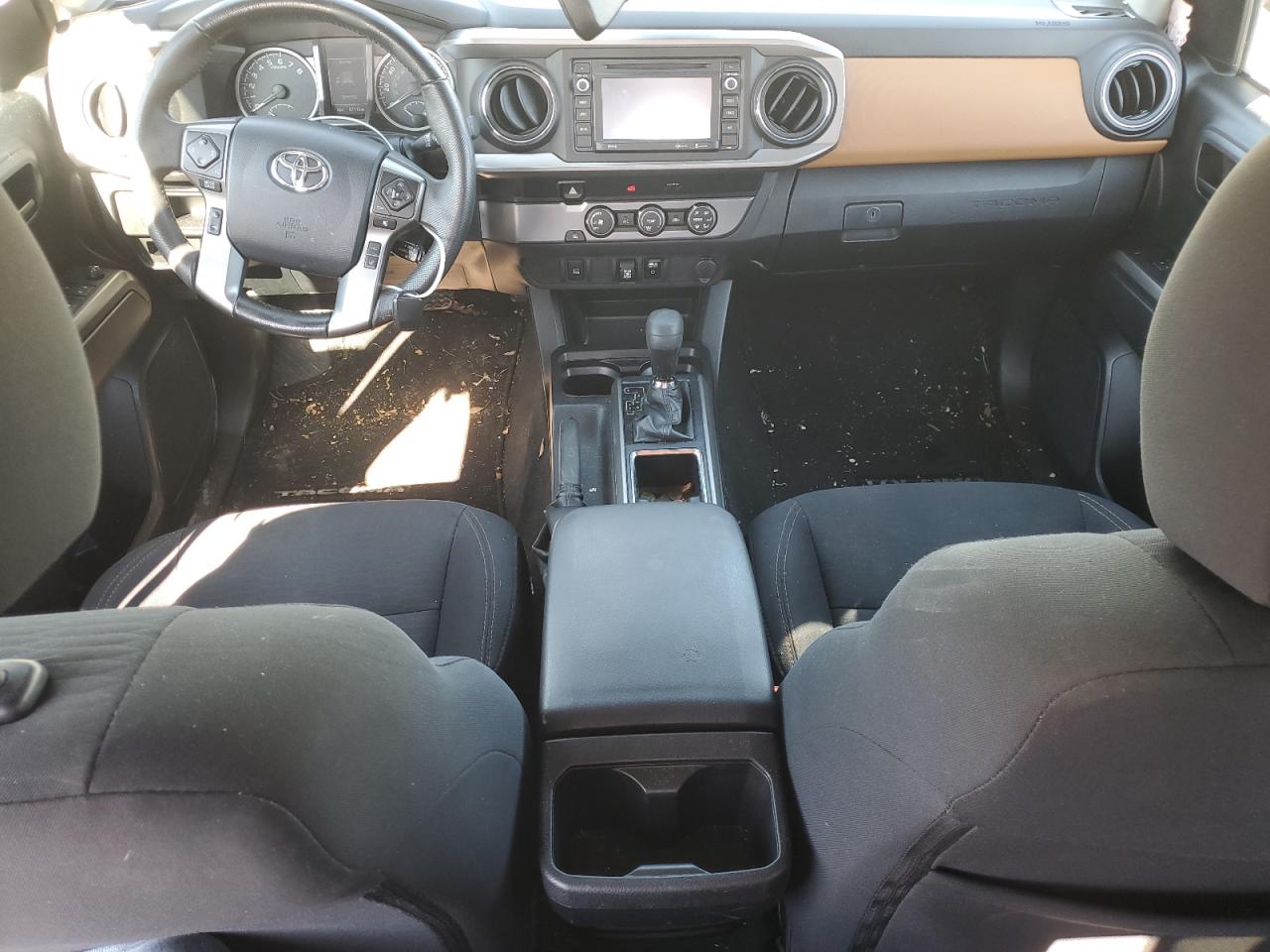 2019 Toyota Tacoma - Image 8