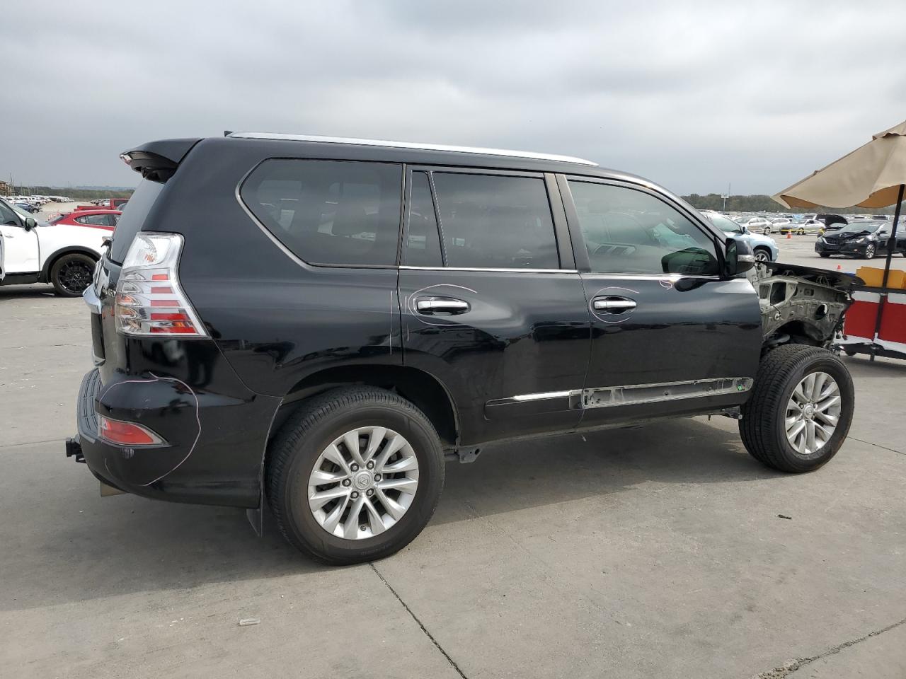 2019 Lexus GX - Image 3