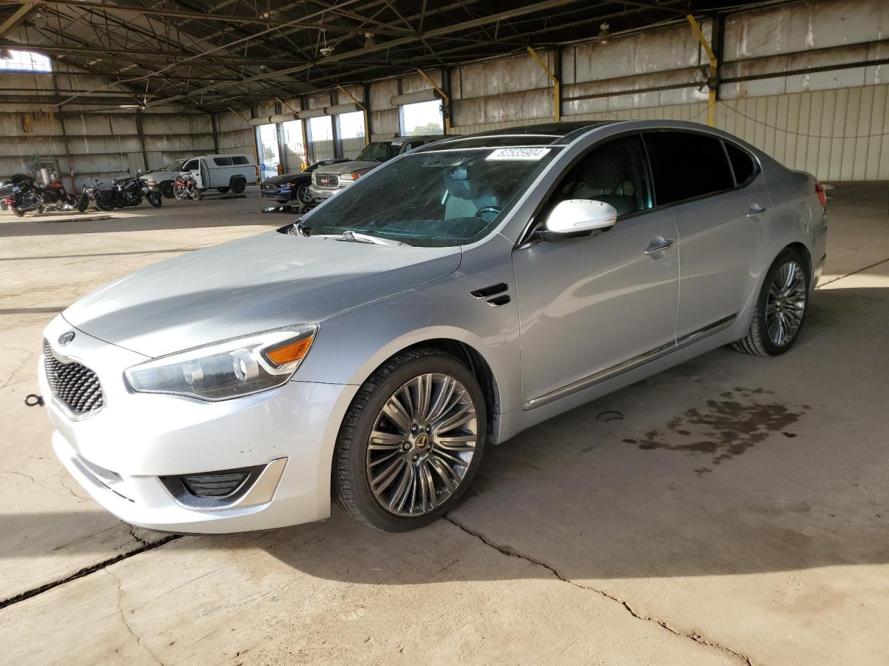 2016 Kia Cadenza - Image 1