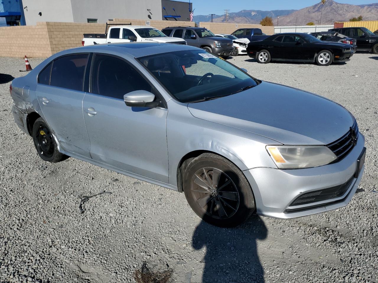 2015 Volkswagen Jetta - Image 4
