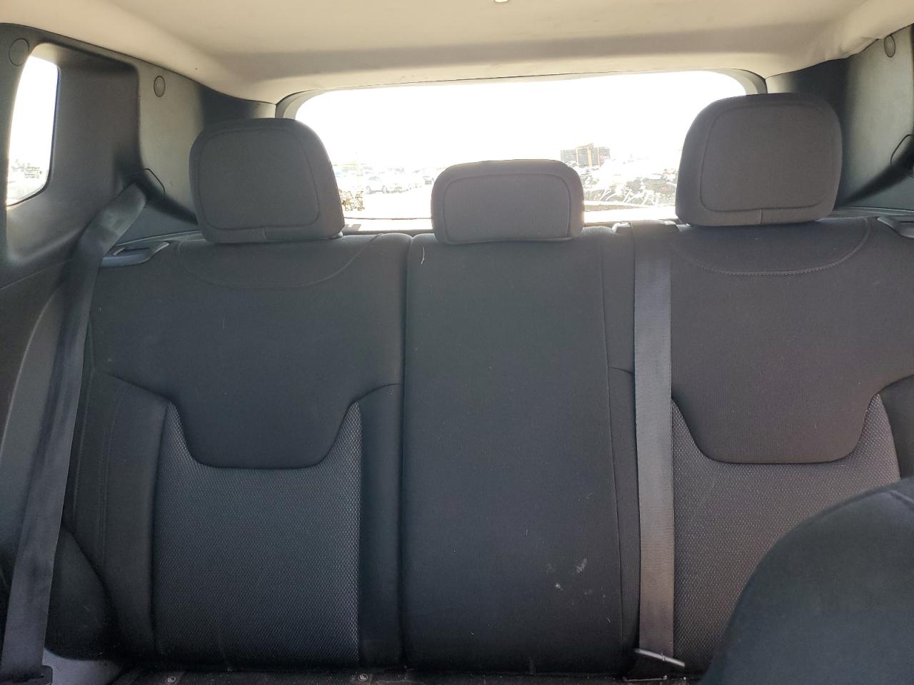 2018 Jeep Renegade - Image 10