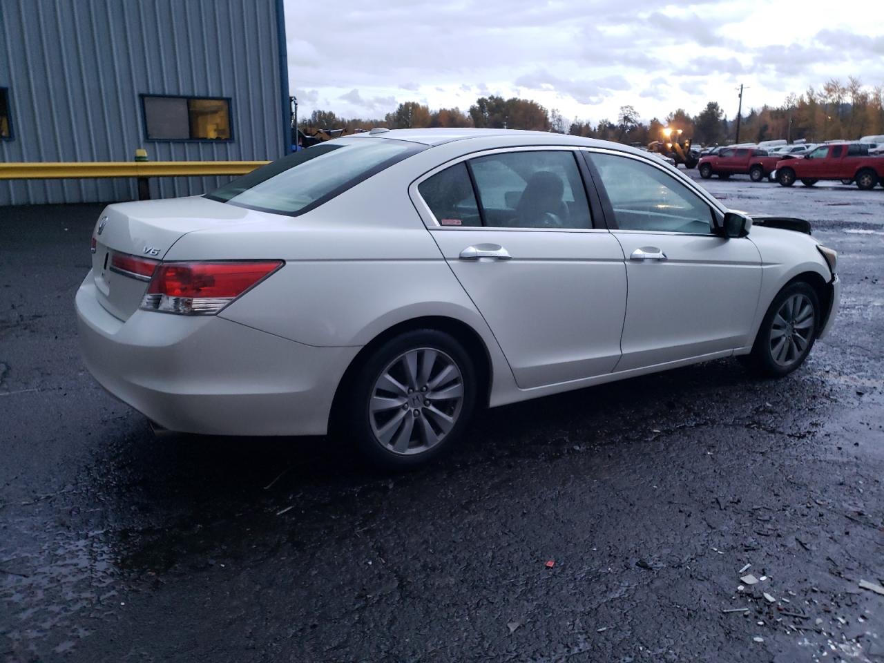 2011 Honda Accord - Image 3