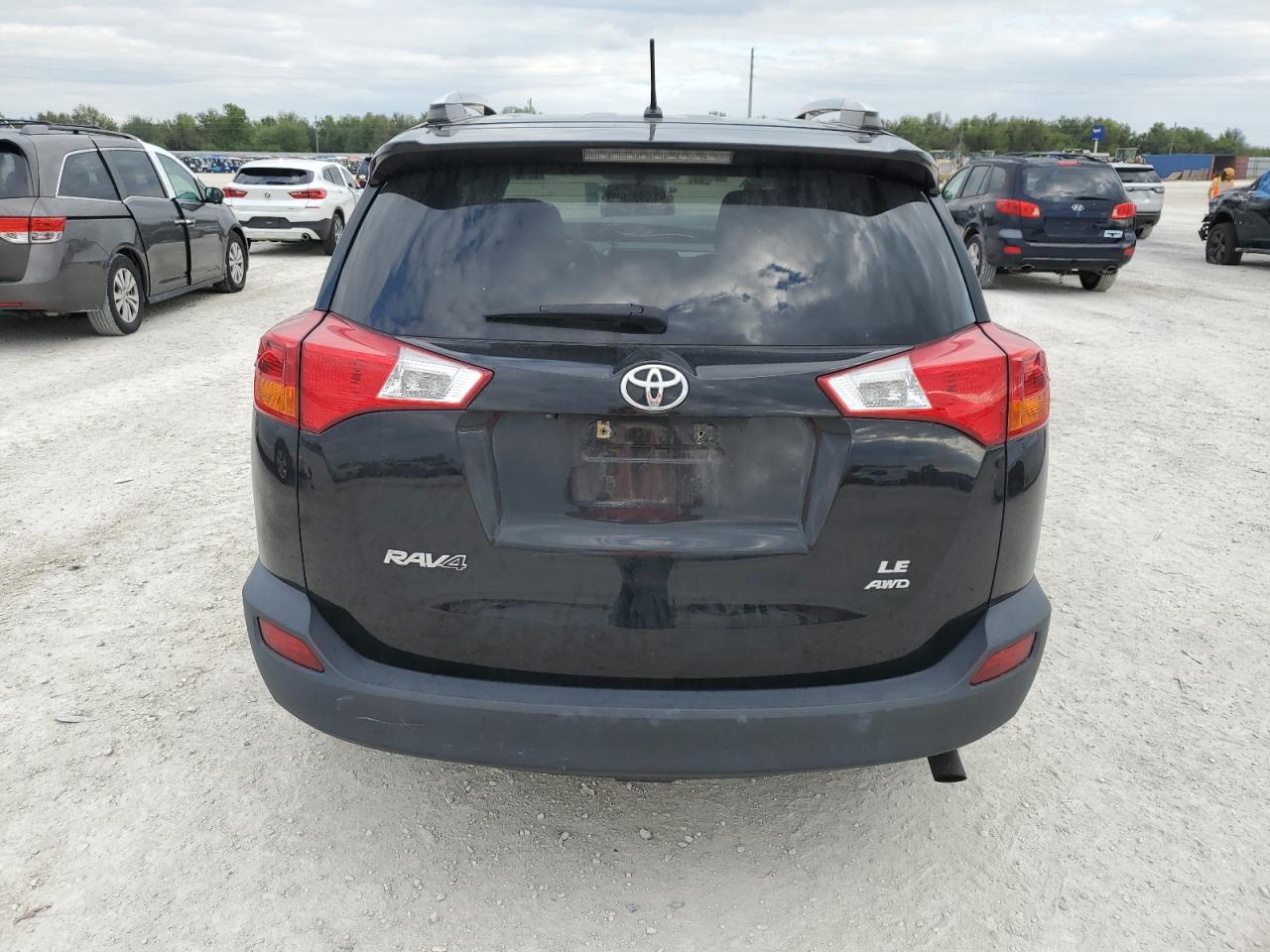 2015 Toyota Rav4 Le VIN: 2T3BFREV1FW329116 Lot: 81221664