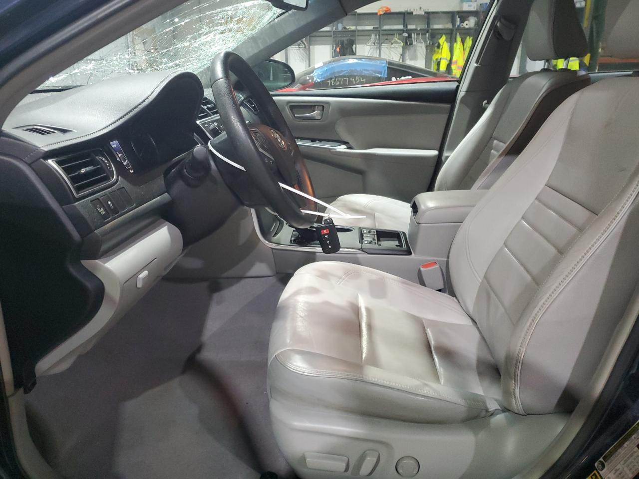 2015 Toyota Camry - Image 7
