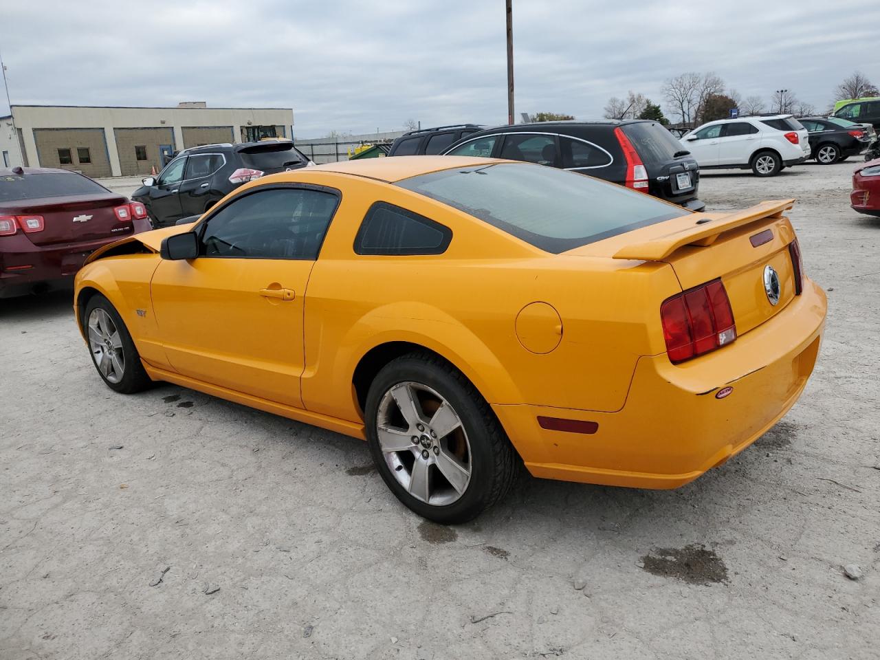 2007 Ford Mustang - Image 2