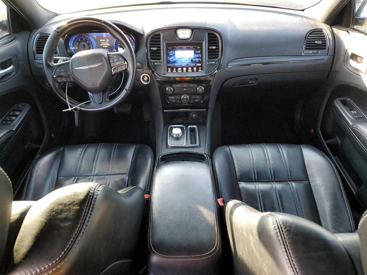 2016 Chrysler 300 - Image 8