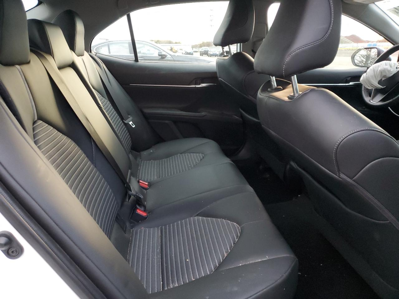 2022 Toyota Camry - Image 10