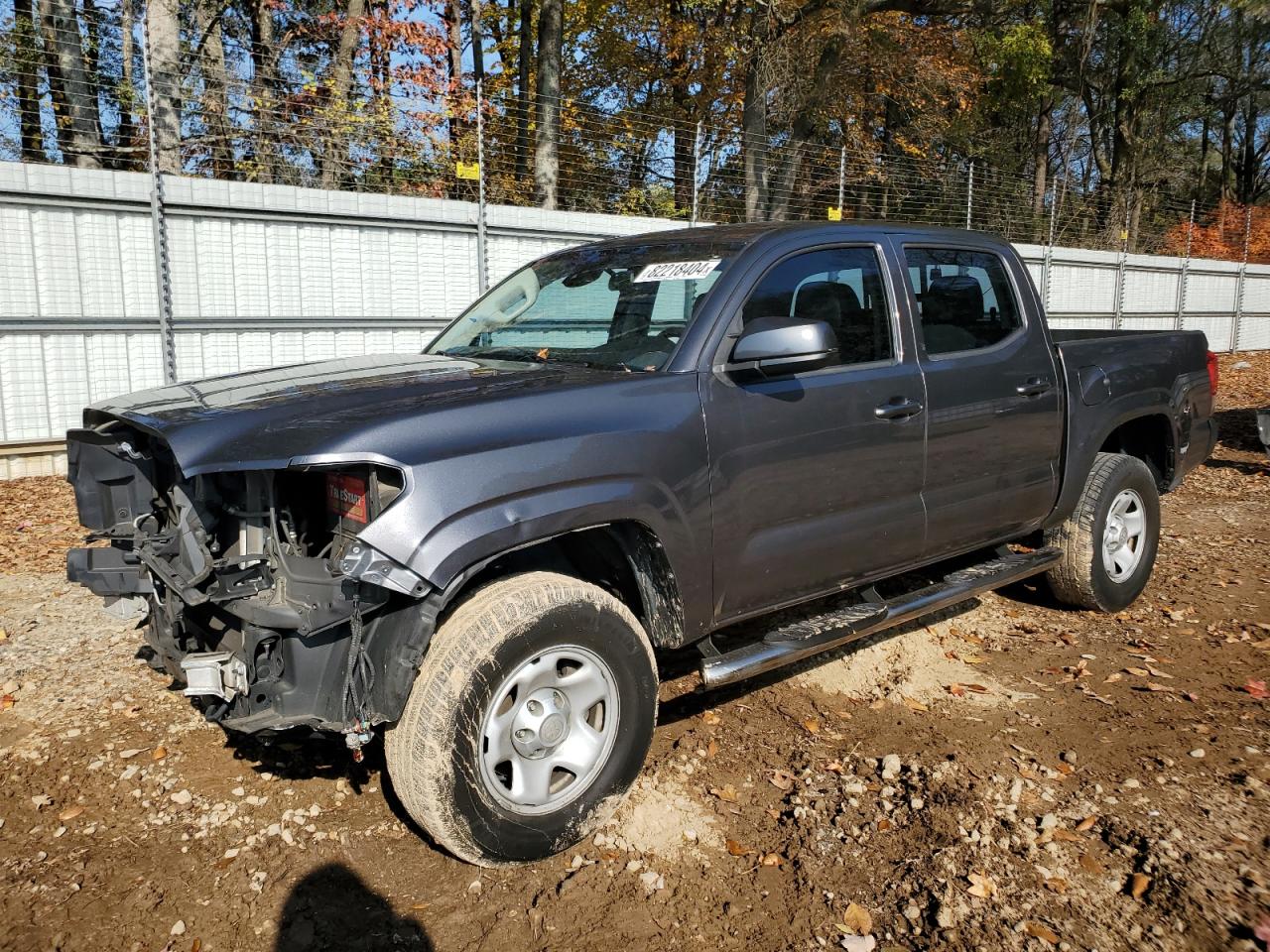 VIN 5TFAX5GN1JX111826 2018 TOYOTA TACOMA no.1