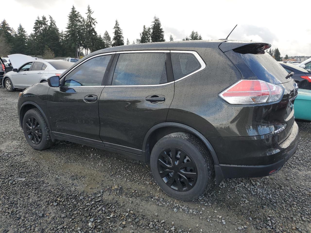 2016 Nissan Rogue - Image 2