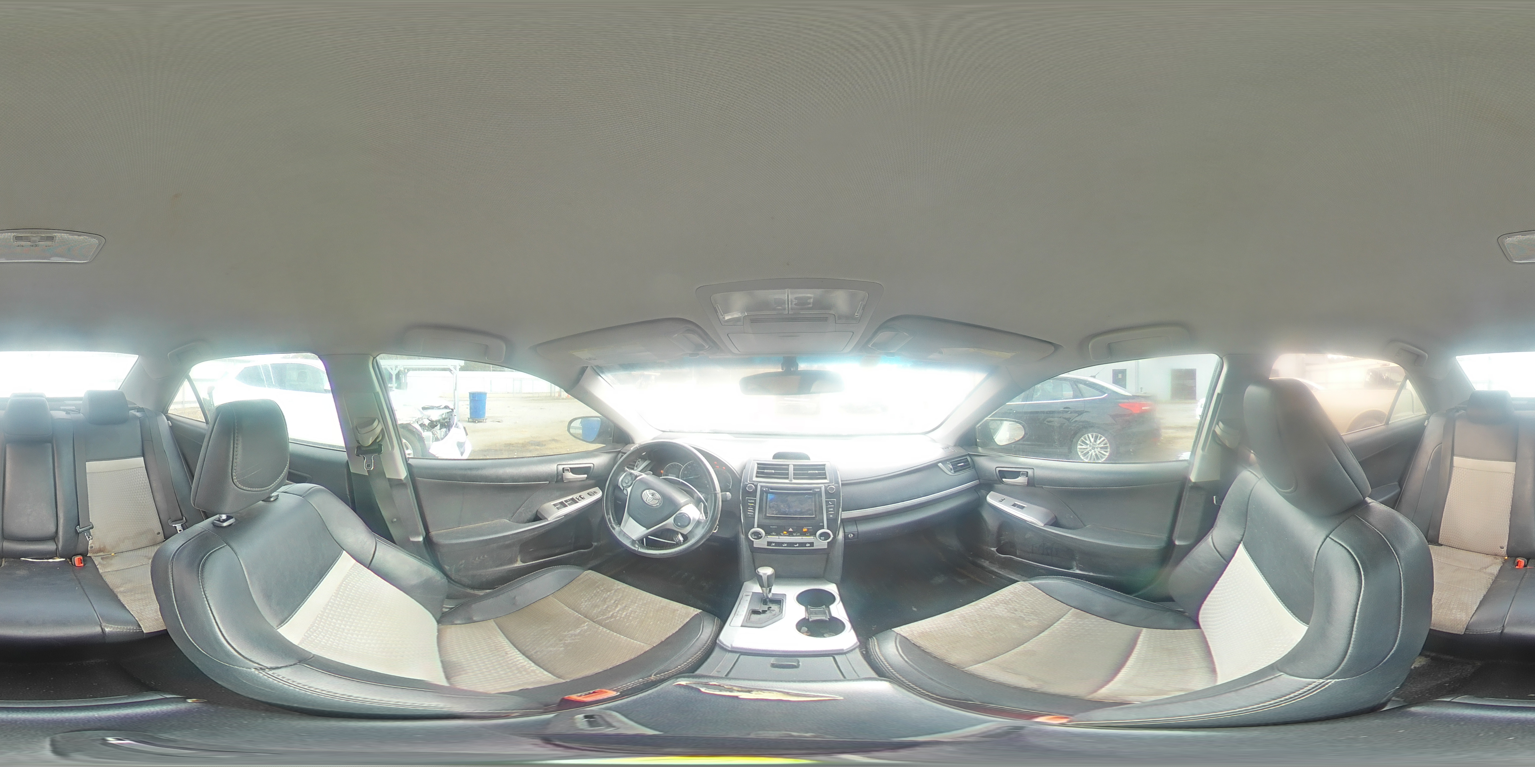 2013 Toyota Camry - Image 13