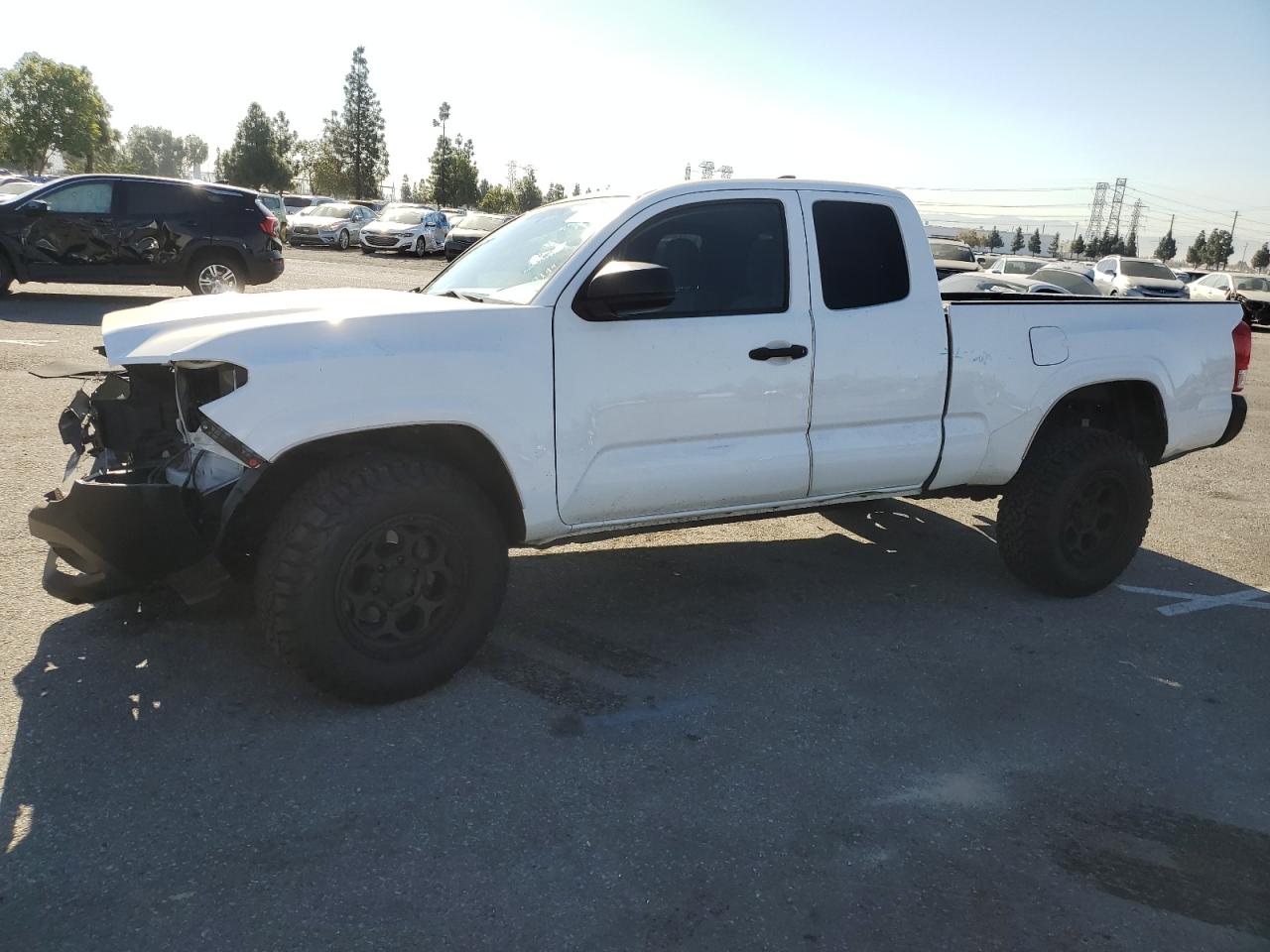 VIN 5TFRX5GN5HX094297 2017 TOYOTA TACOMA no.1