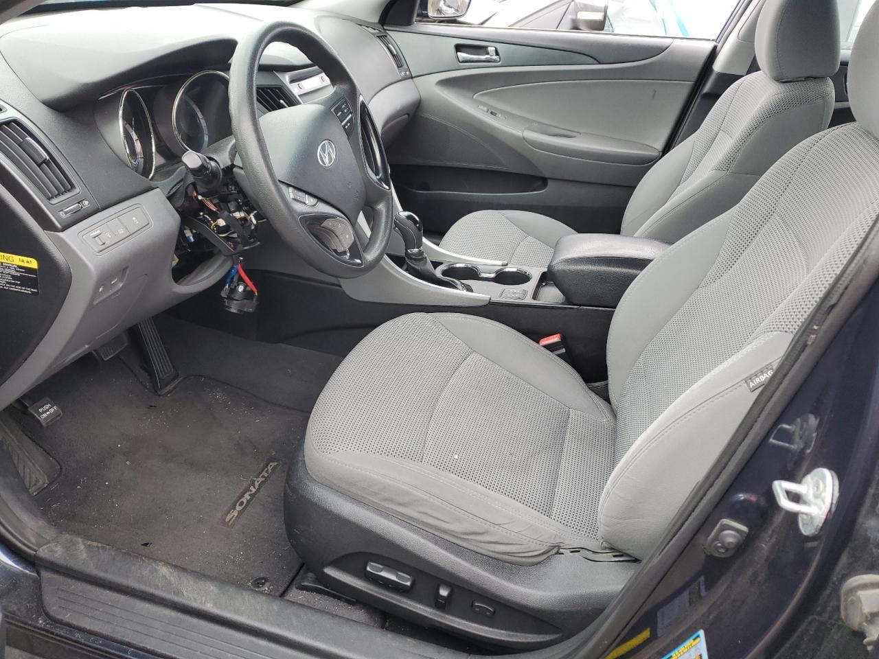 2013 Hyundai Sonata - Image 7