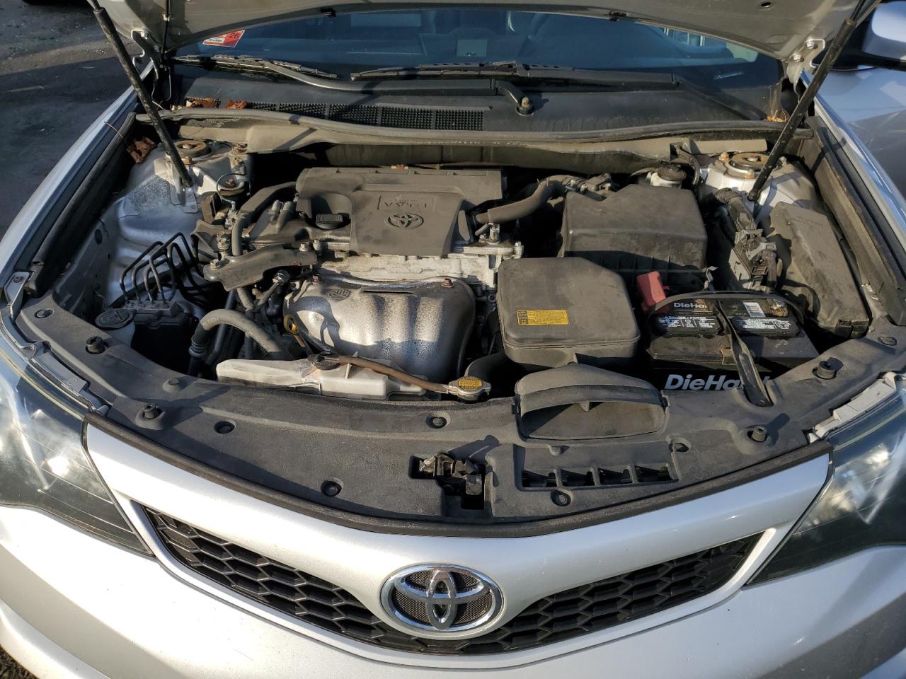 2014 Toyota Camry - Image 11