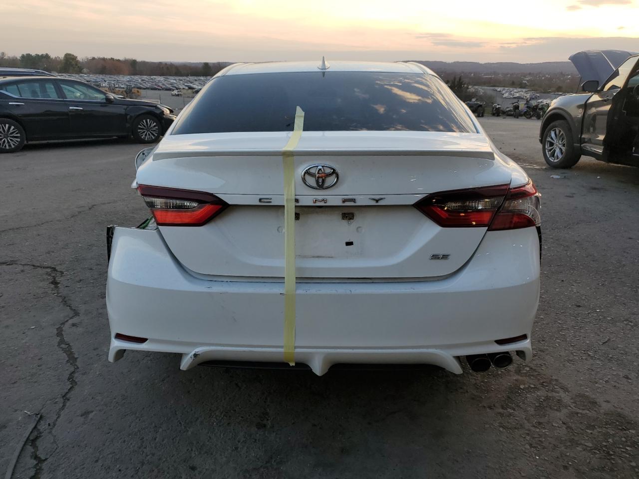 2022 Toyota Camry - Image 6