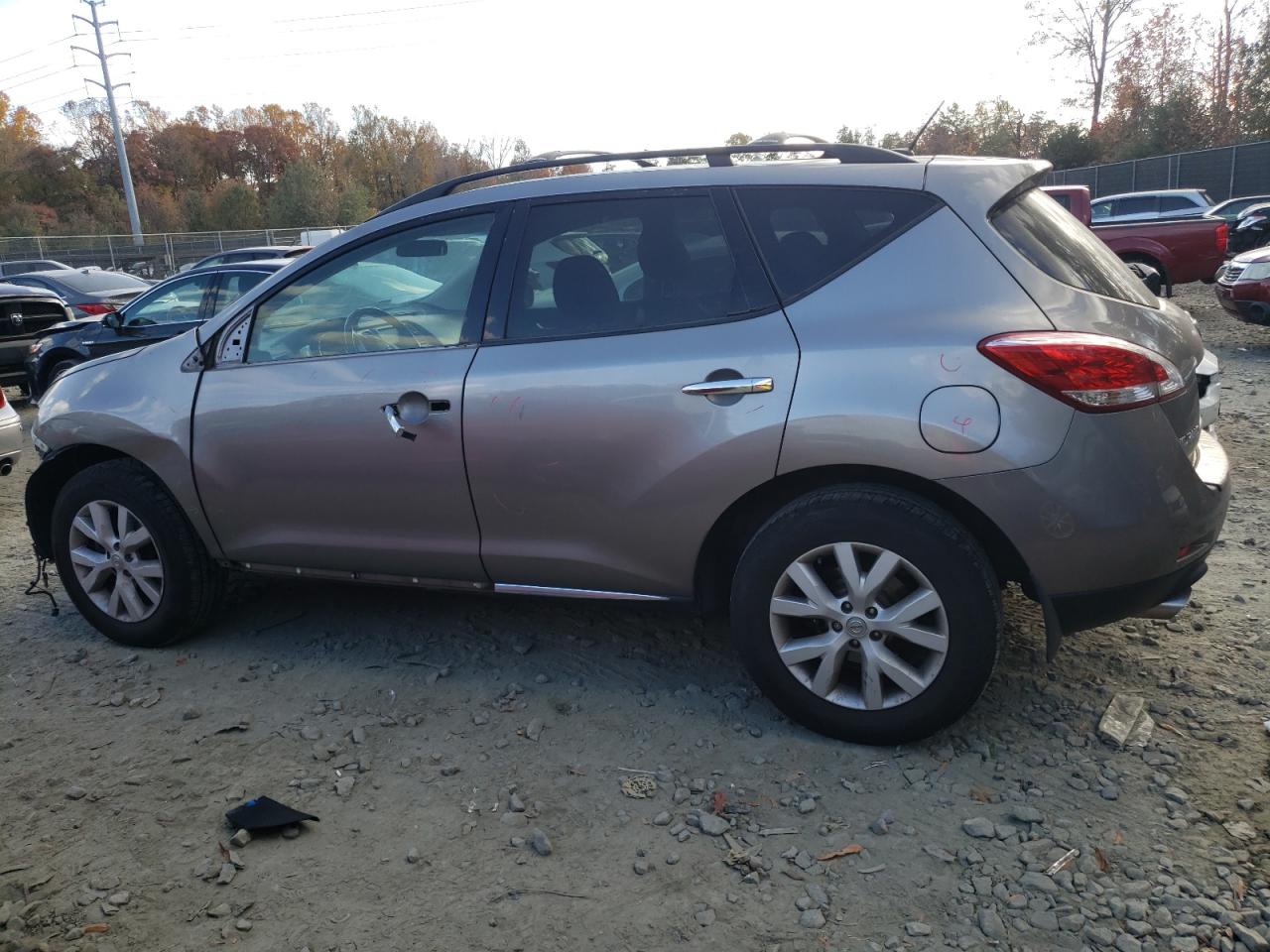 2011 Nissan Murano - Image 2
