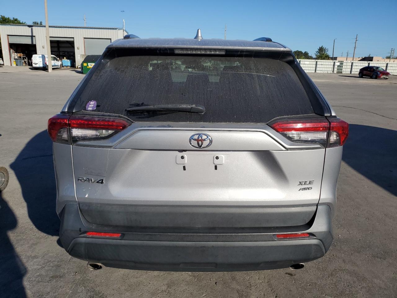 2019 Toyota RAV 4 - Image 6