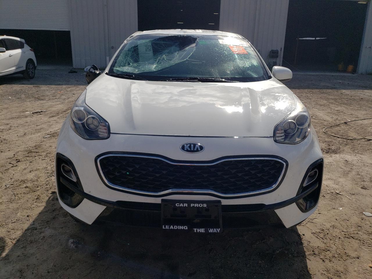 VIN KNDPMCAC9M7910983 2021 KIA SPORTAGE no.5