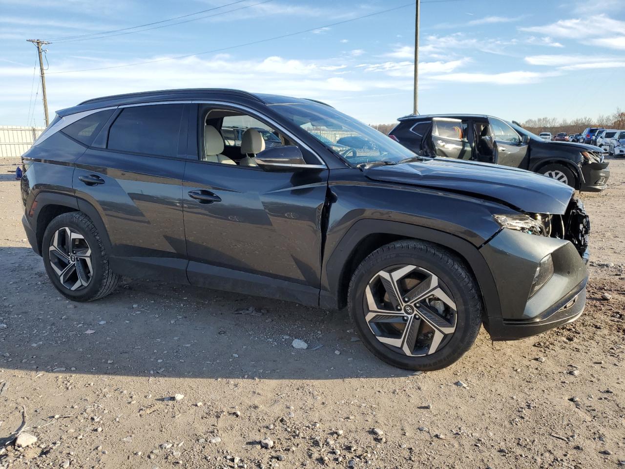 2022 Hyundai Tucson - Image 4