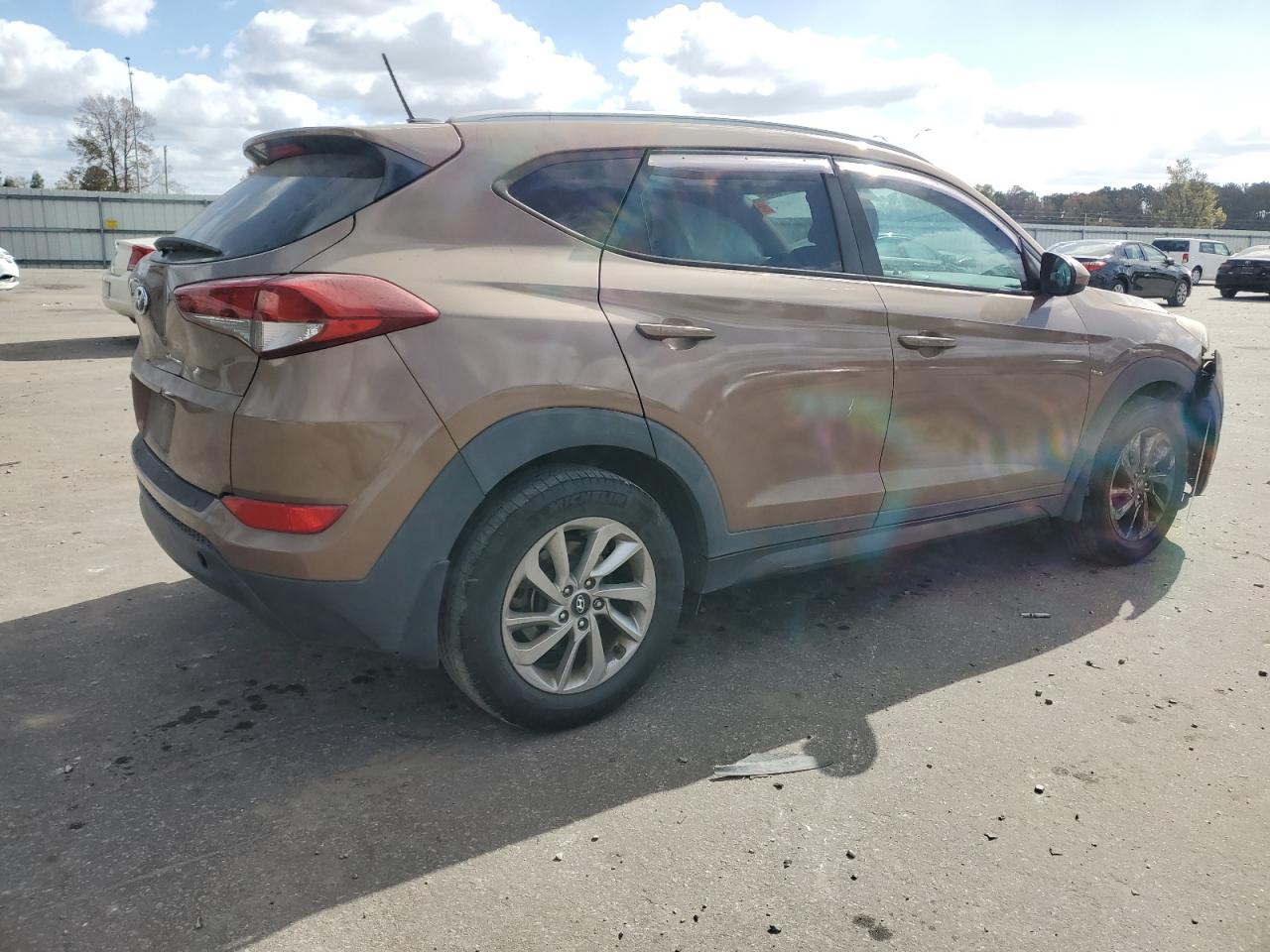 2016 Hyundai Tucson - Image 3