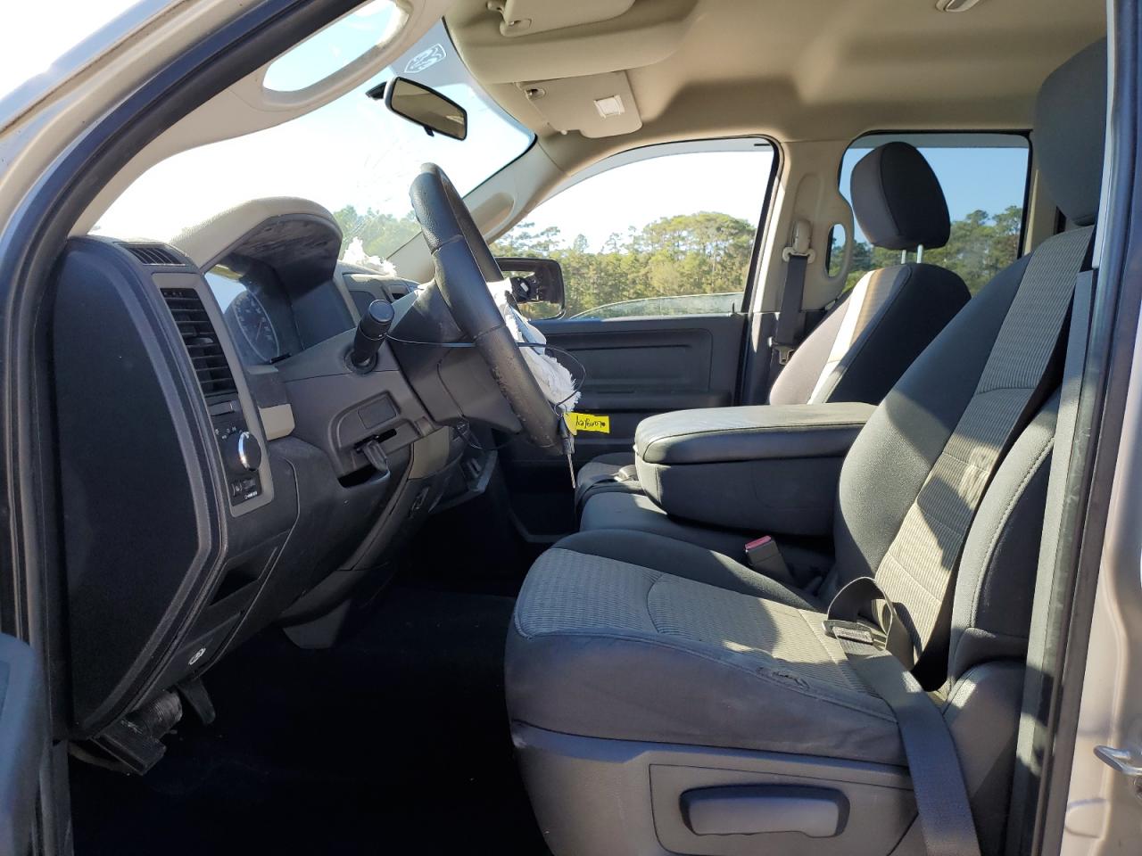 2010 Dodge RAM - Image 7