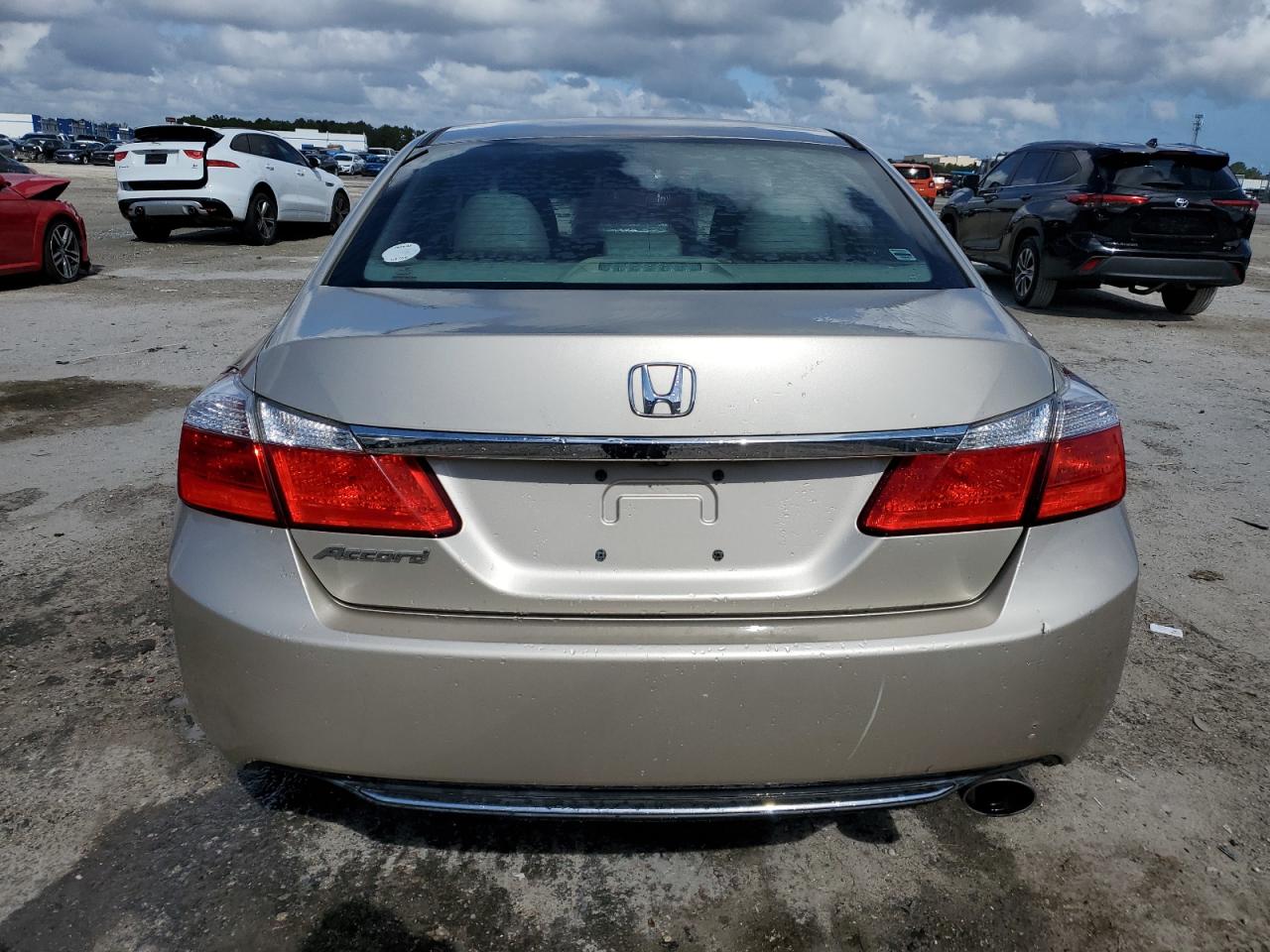 2015 Honda Accord Lx VIN: 1HGCR2F3XFA268672 Lot: 78905854