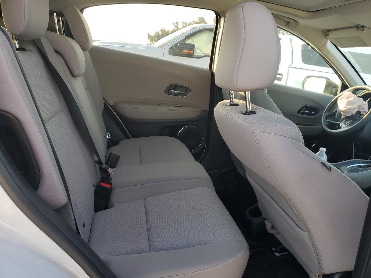 2016 Honda HR-V - Image 11