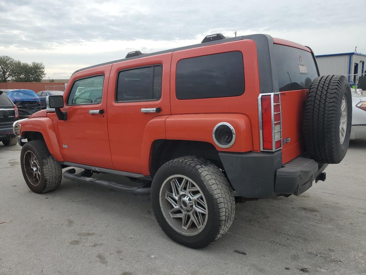 2008 Hummer H3 - Image 2