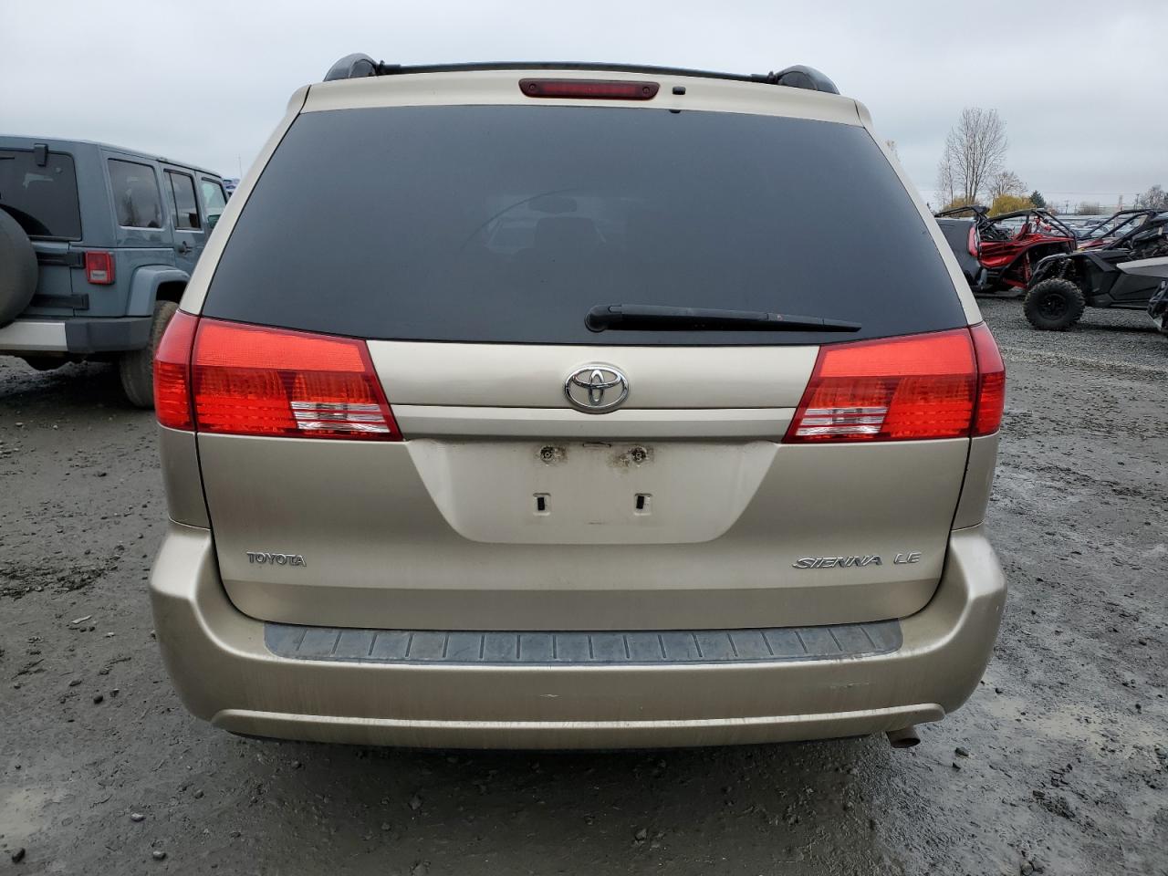 2004 Toyota Sienna - Image 6