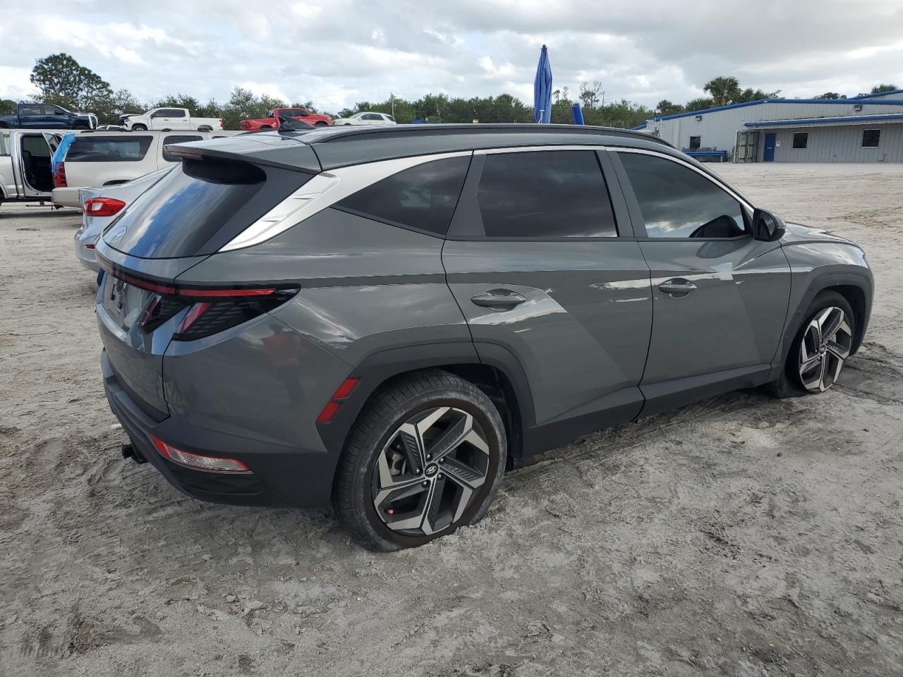 2024 Hyundai Tucson - Image 3