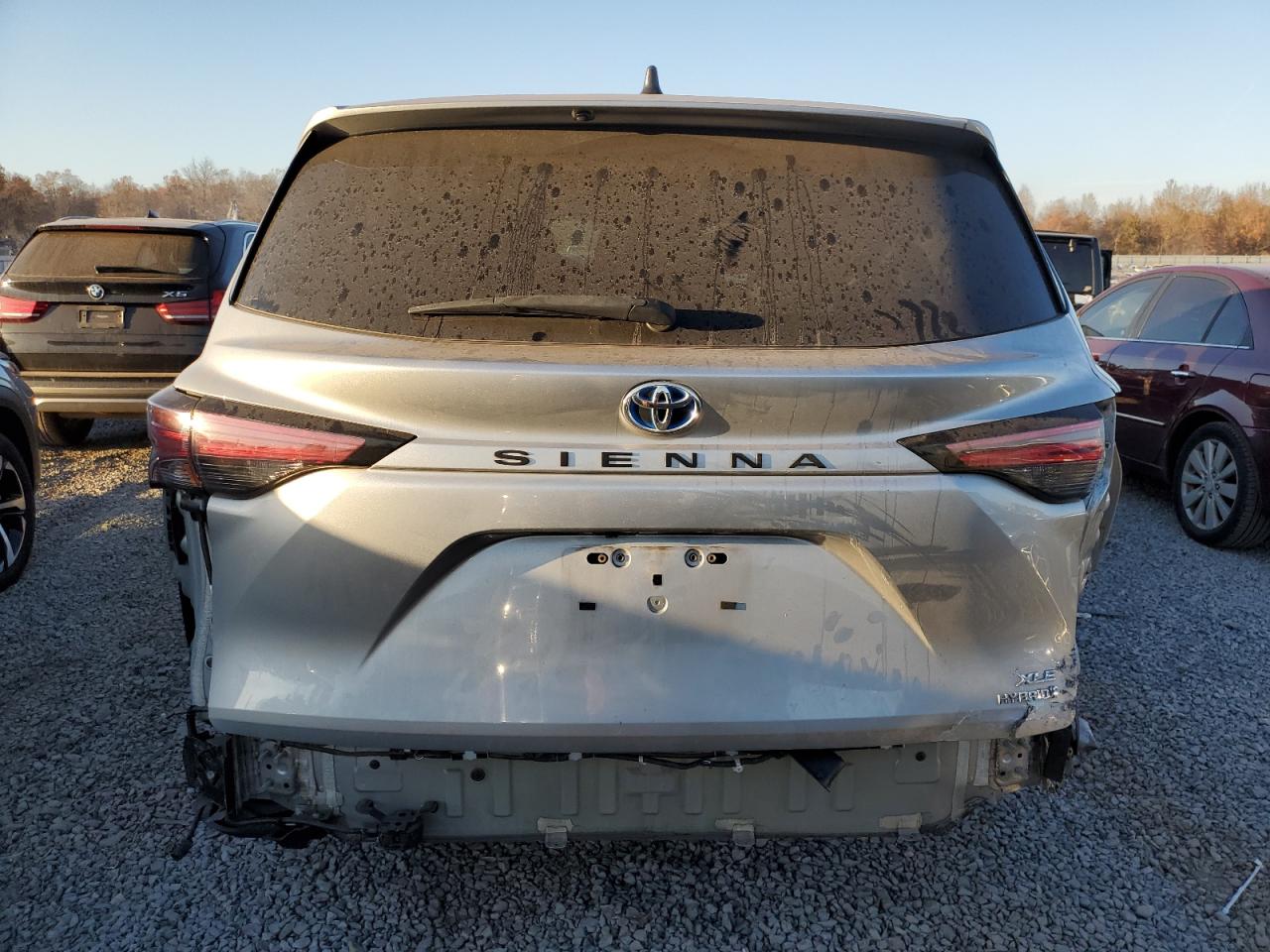 2021 Toyota Sienna - Image 6
