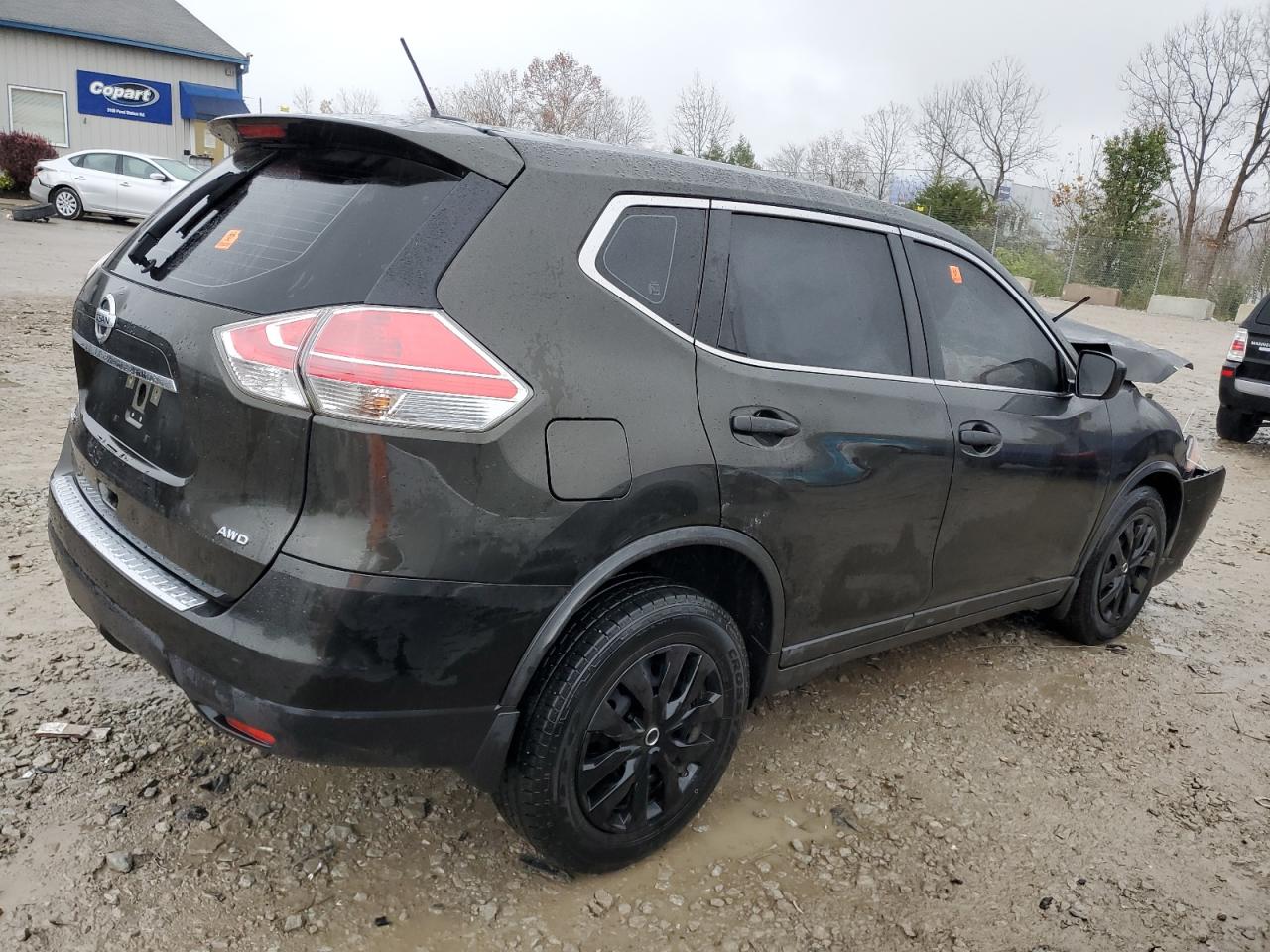 2016 Nissan Rogue - Image 3