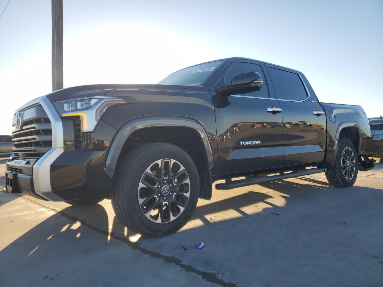 2024 TOYOTA TUNDRA