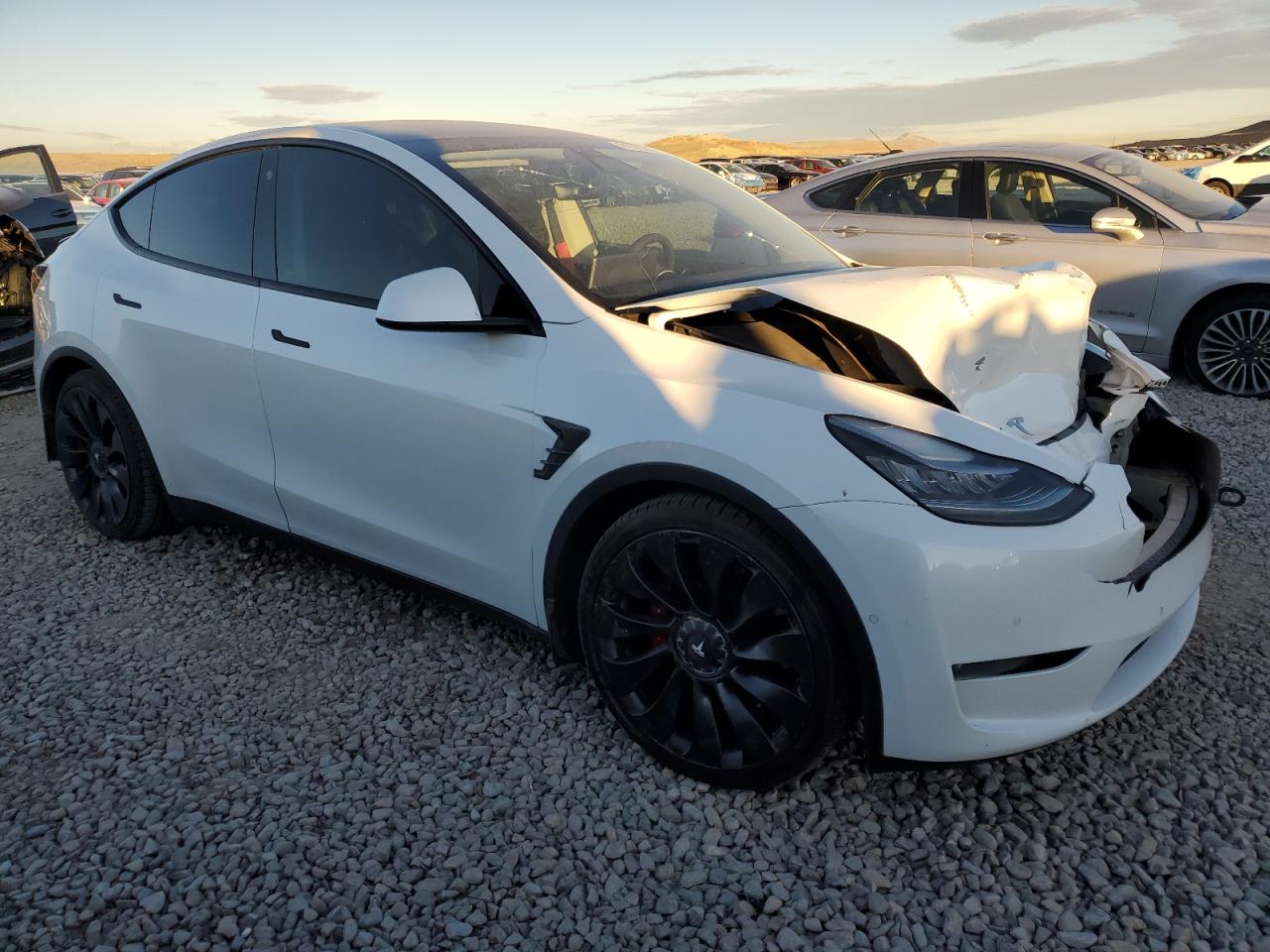 VIN 5YJYGDEF6MF091852 2021 TESLA MODEL Y no.4