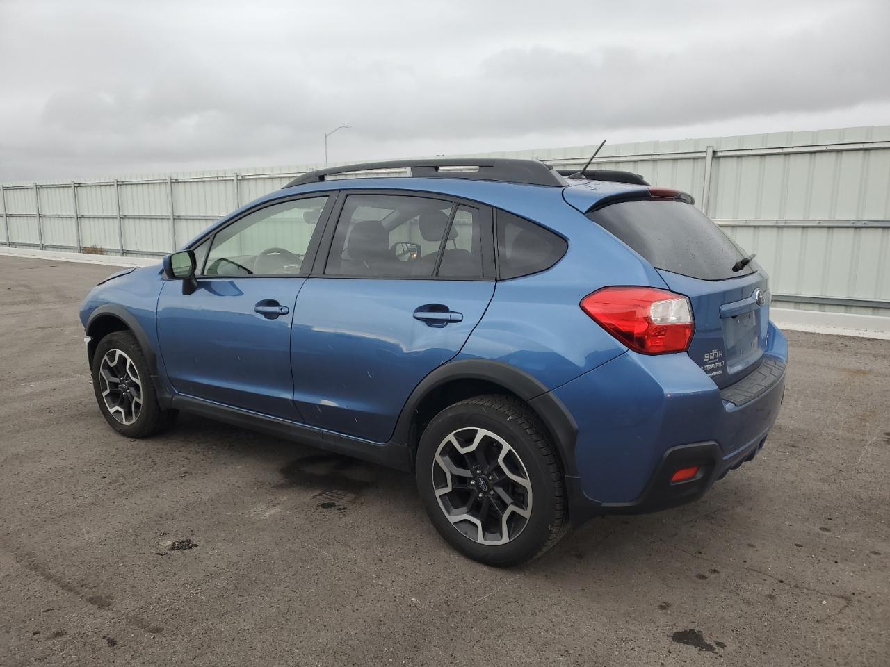 2017 Subaru XV - Image 2