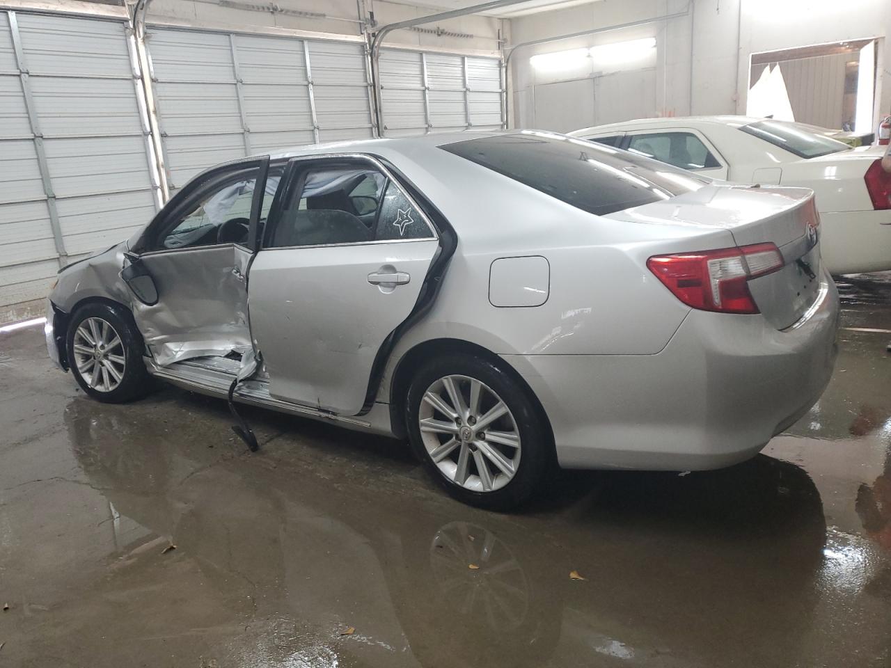 VIN 4T4BF1FK1DR284244 2013 TOYOTA CAMRY no.2