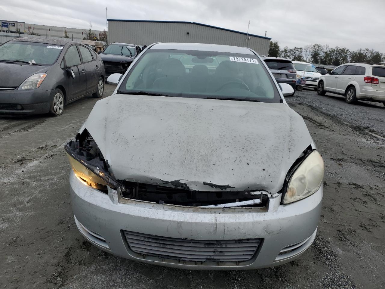 2009 Chevrolet Impala - Image 5