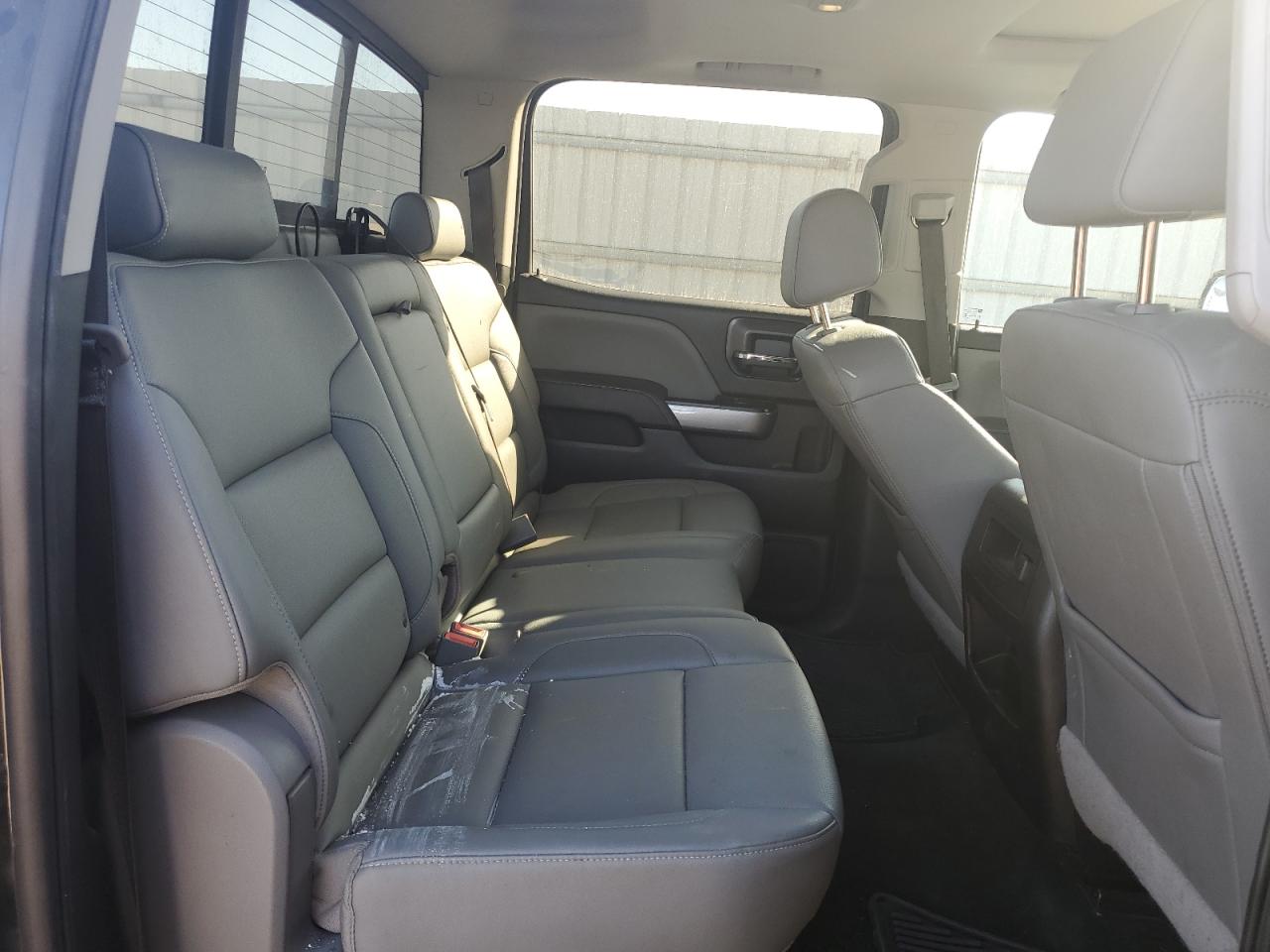 2018 Chevrolet Silverado - Image 10