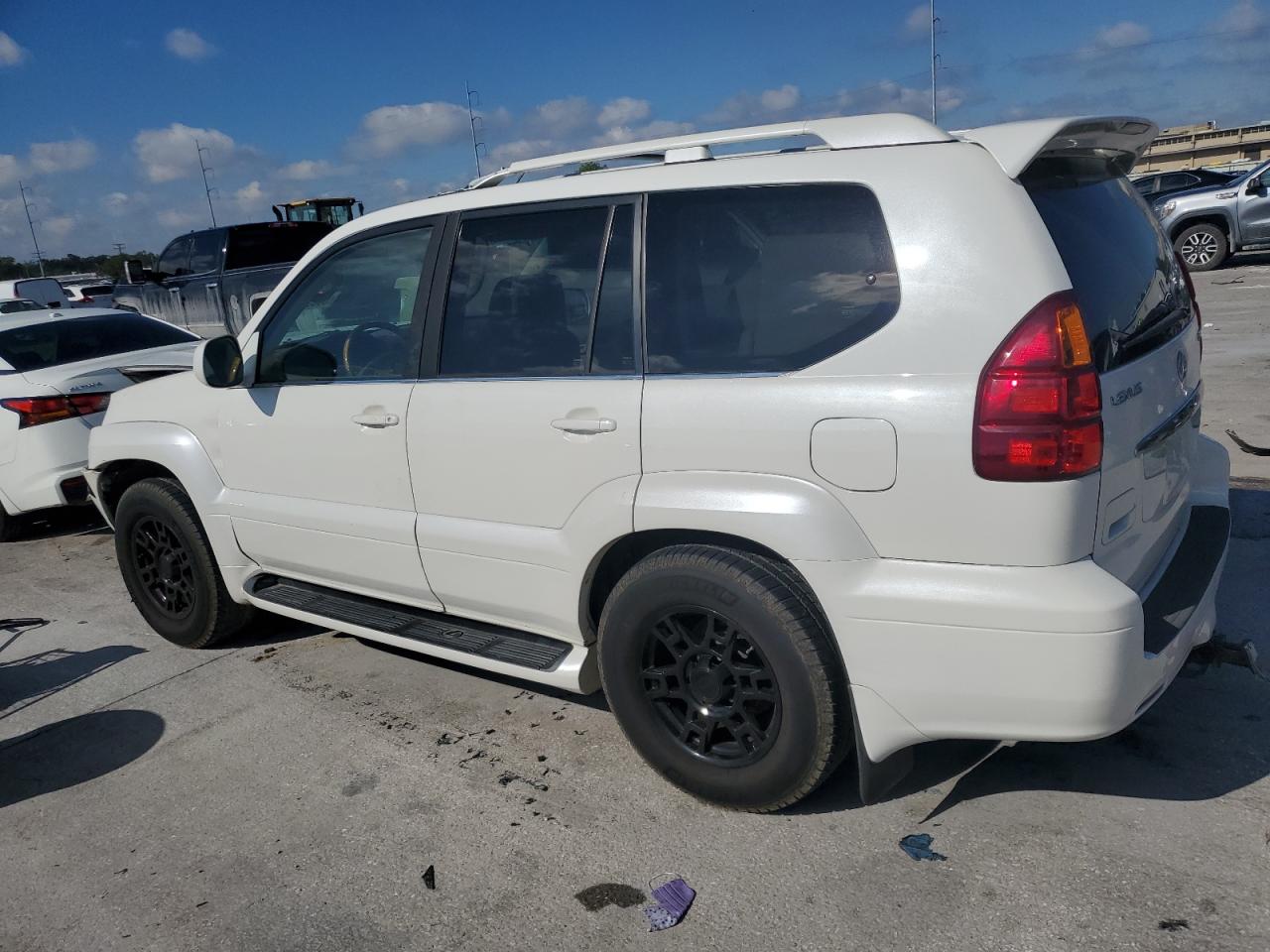 2007 Lexus GX - Image 2