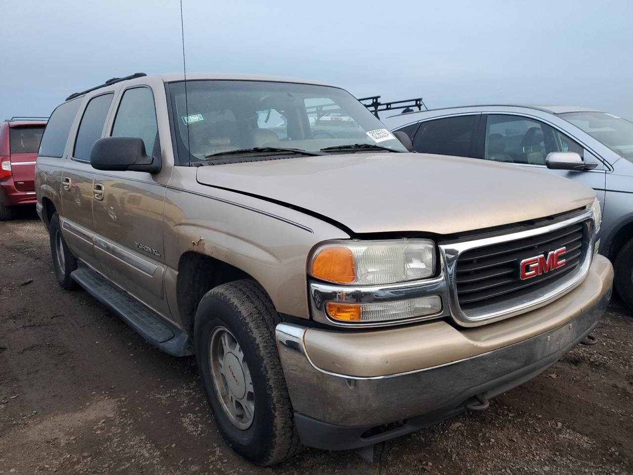 2000 GMC Yukon - Image 4