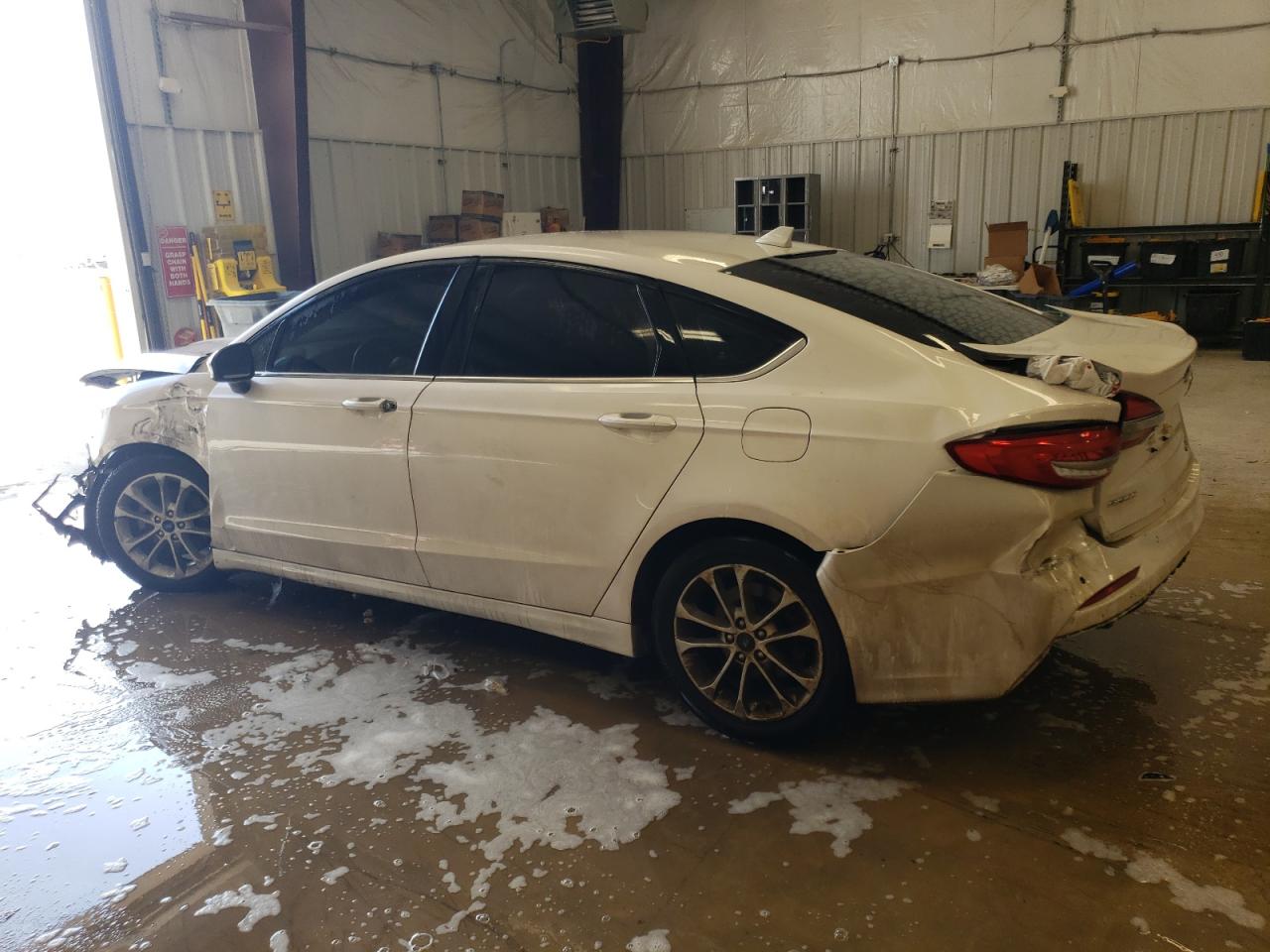 2019 Ford Fusion - Image 2