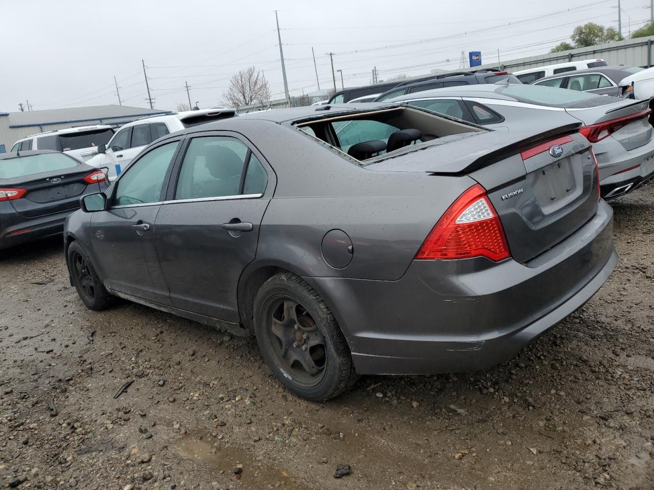 2010 Ford Fusion - Image 2