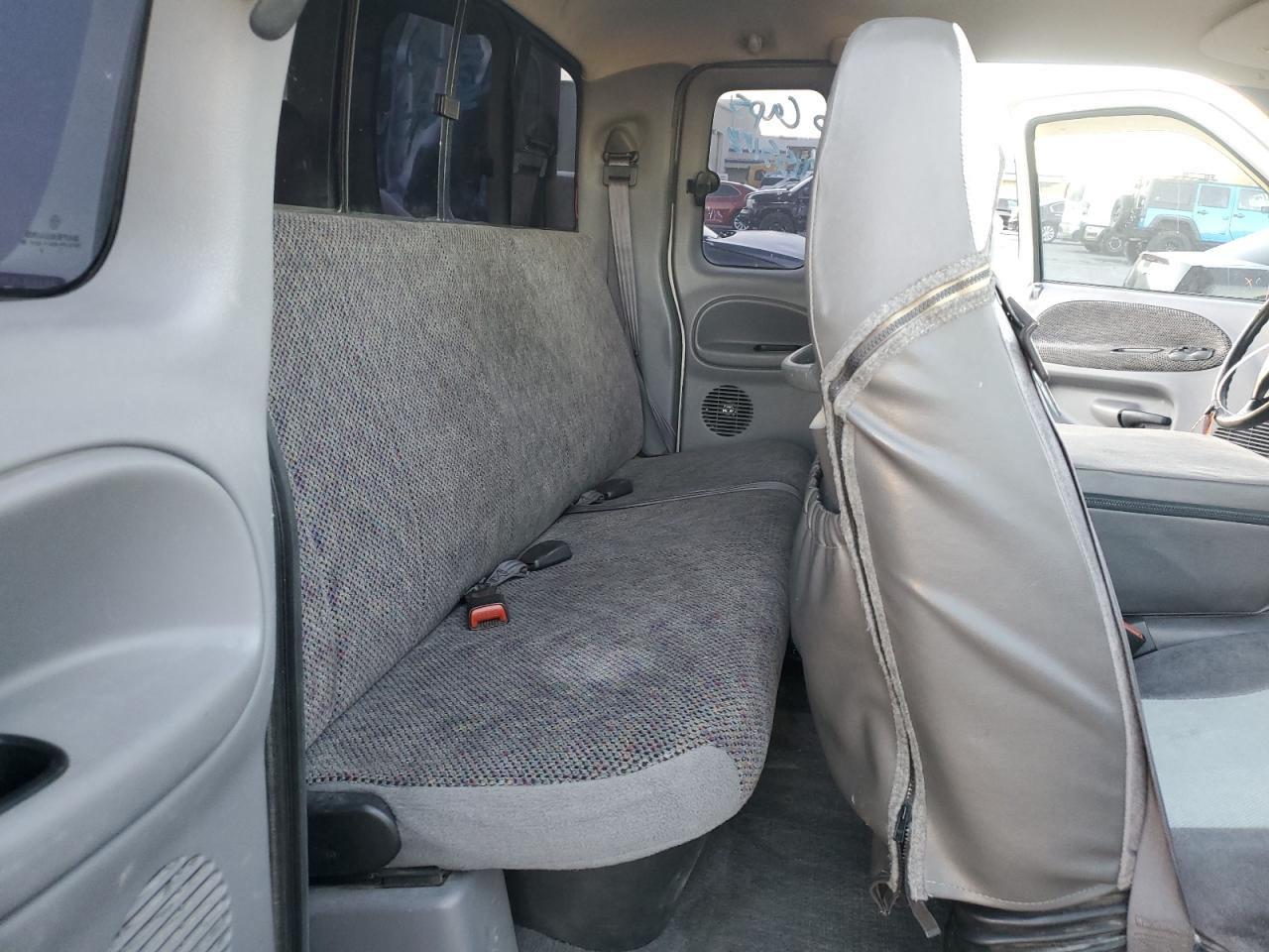 2000 Dodge Ram 2500 VIN: 1B7KF2369YJ144753 Lot: 80801414