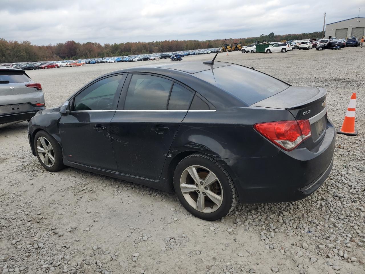 2014 Chevrolet Cruze - Image 2