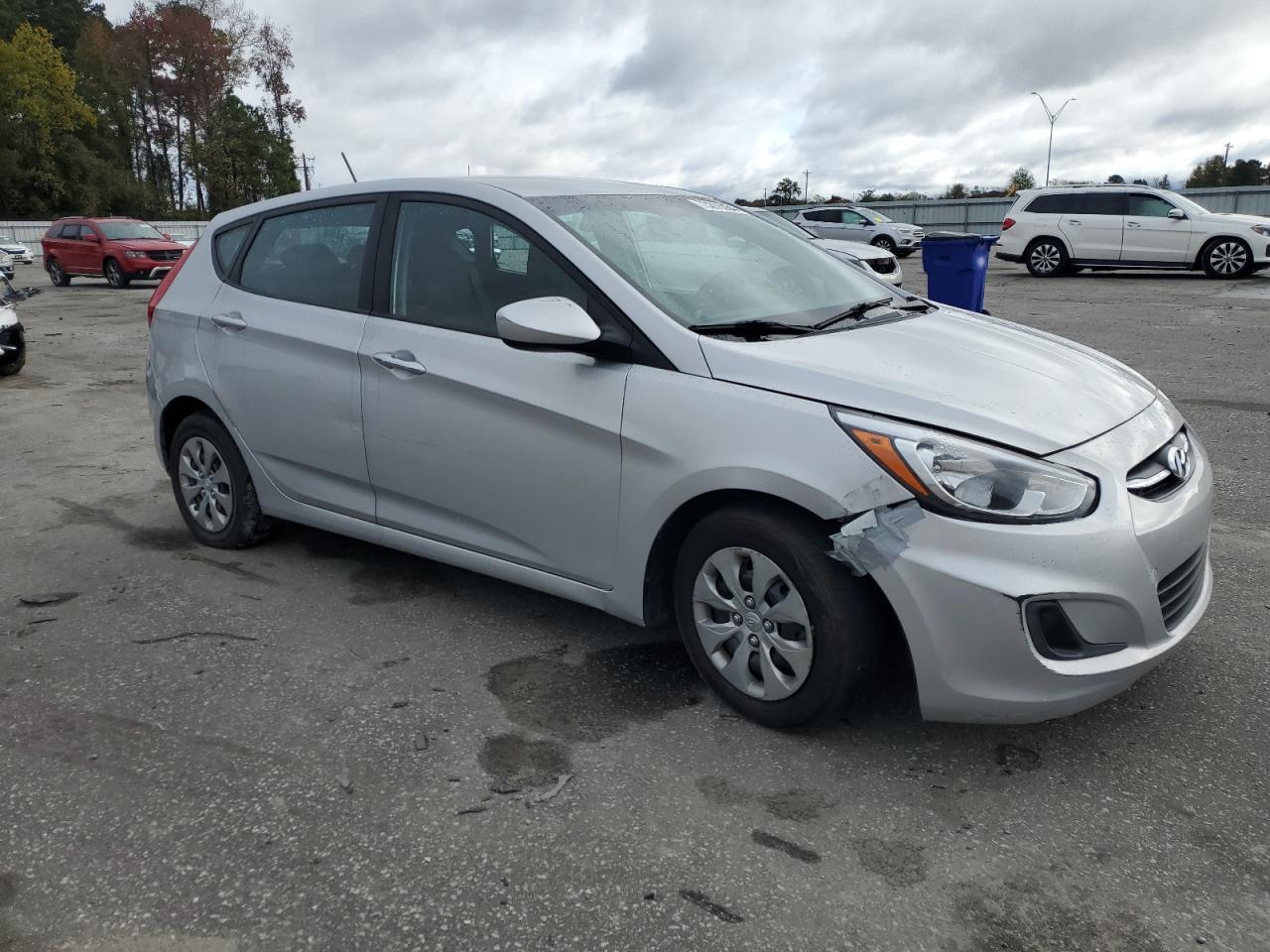 2017 Hyundai Accent - Image 4