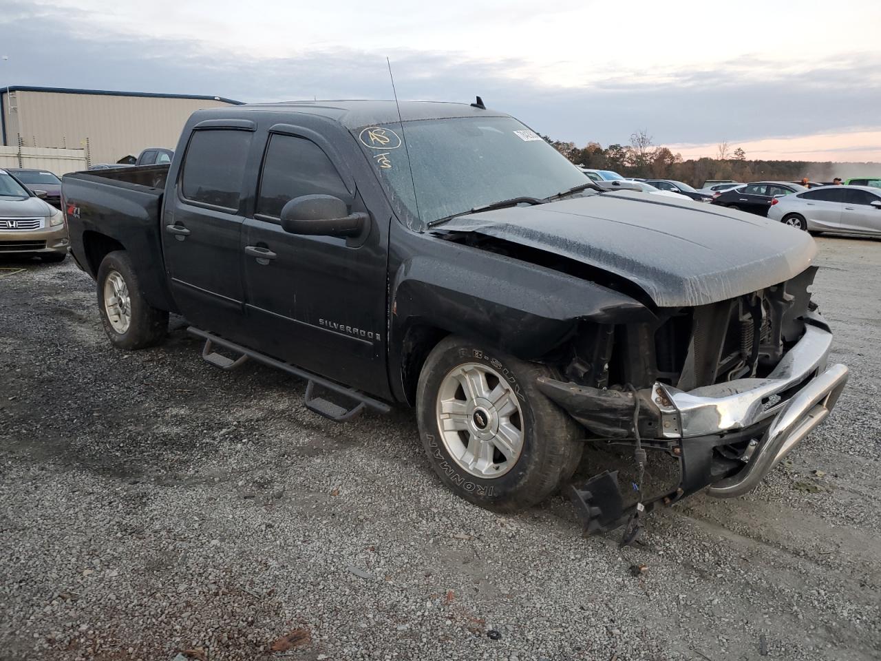 2007 Chevrolet Silverado - Image 4