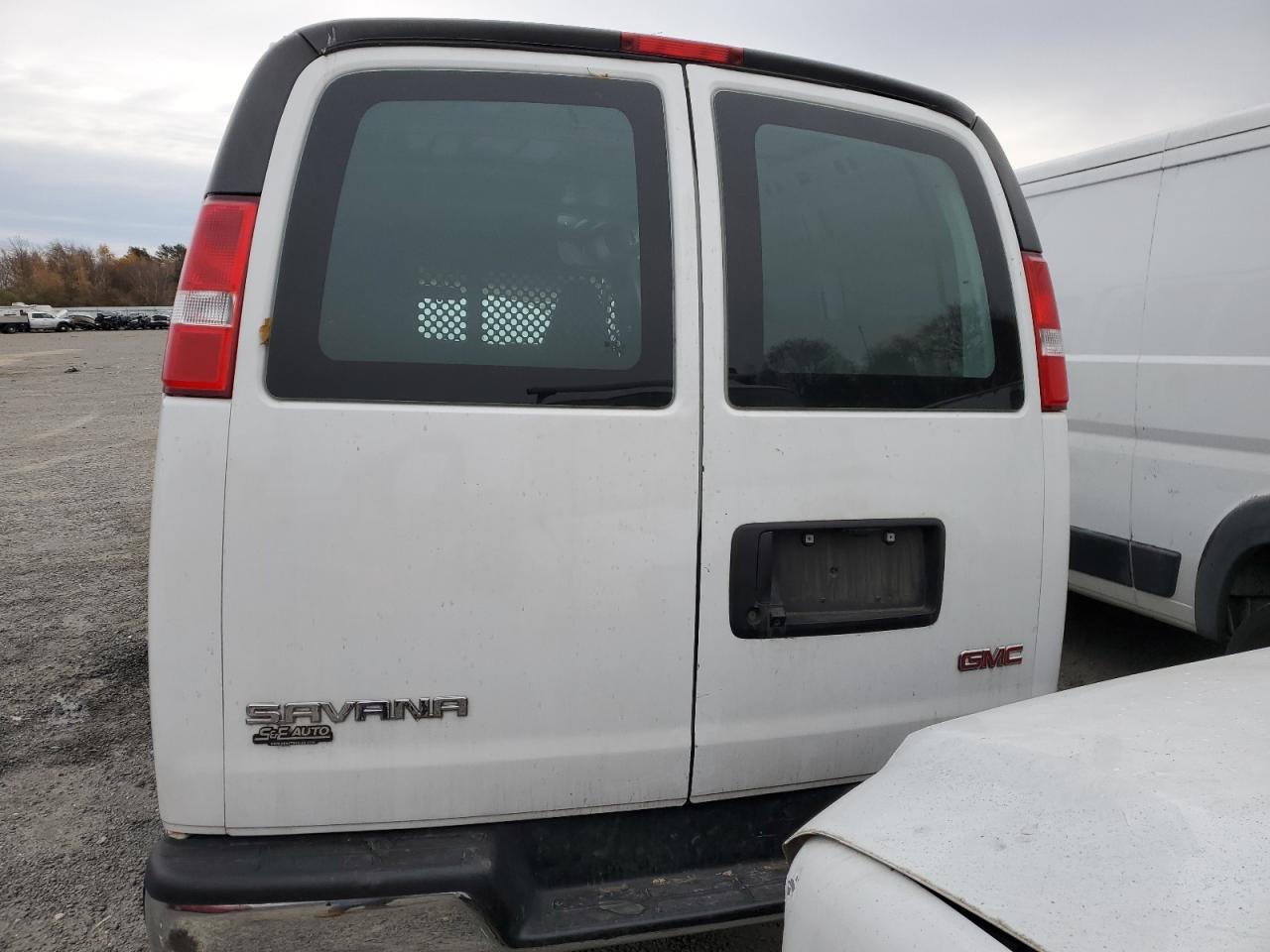 2020 GMC Savana G2500 VIN: 1GTW7AFG8L1173117 Lot: 79117544