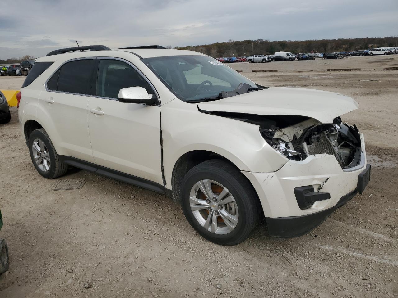 VIN 1GNALBEK9EZ106913 2014 CHEVROLET EQUINOX no.4