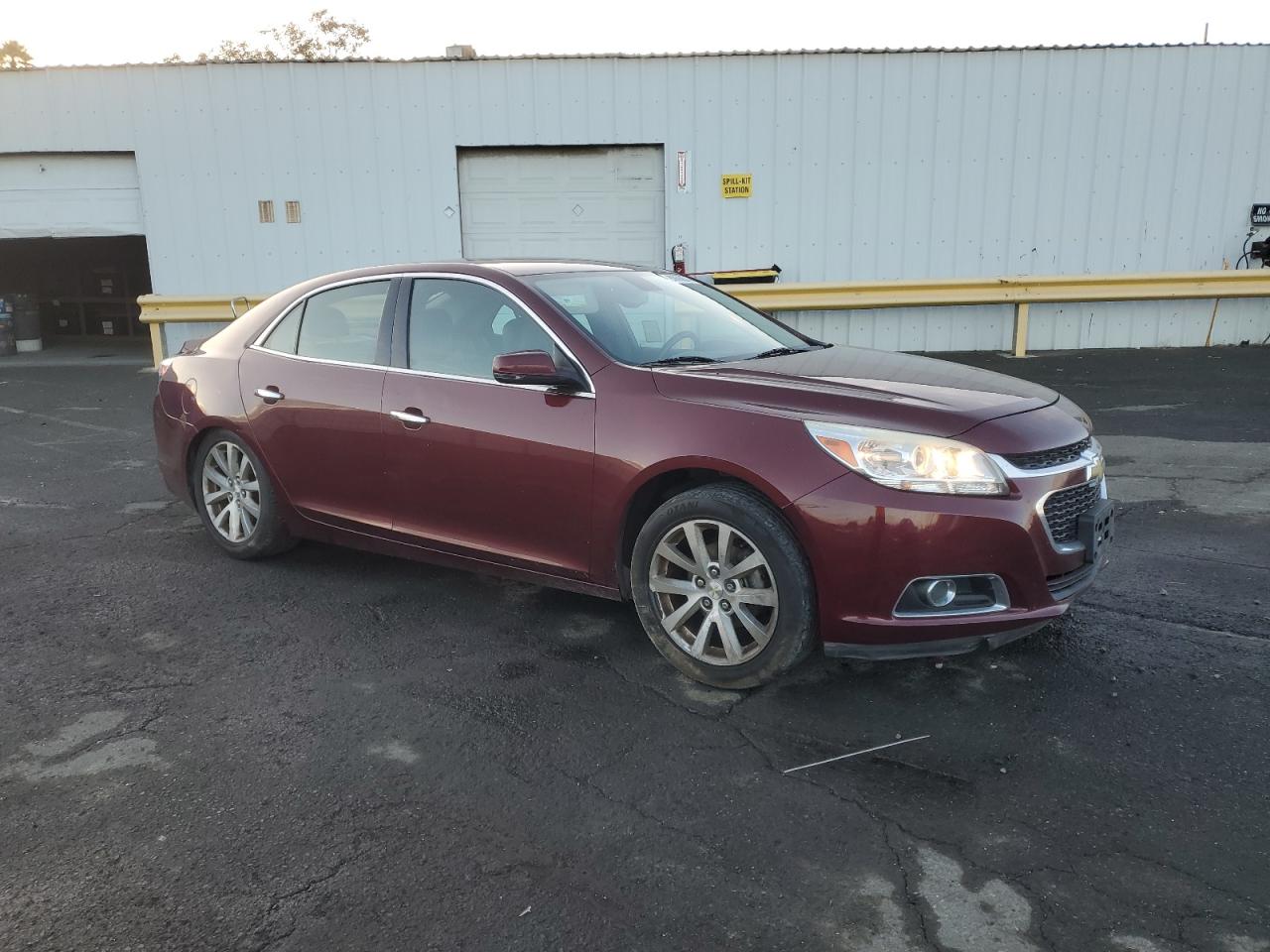 VIN 1G11E5SA6GF103724 2016 CHEVROLET MALIBU no.4