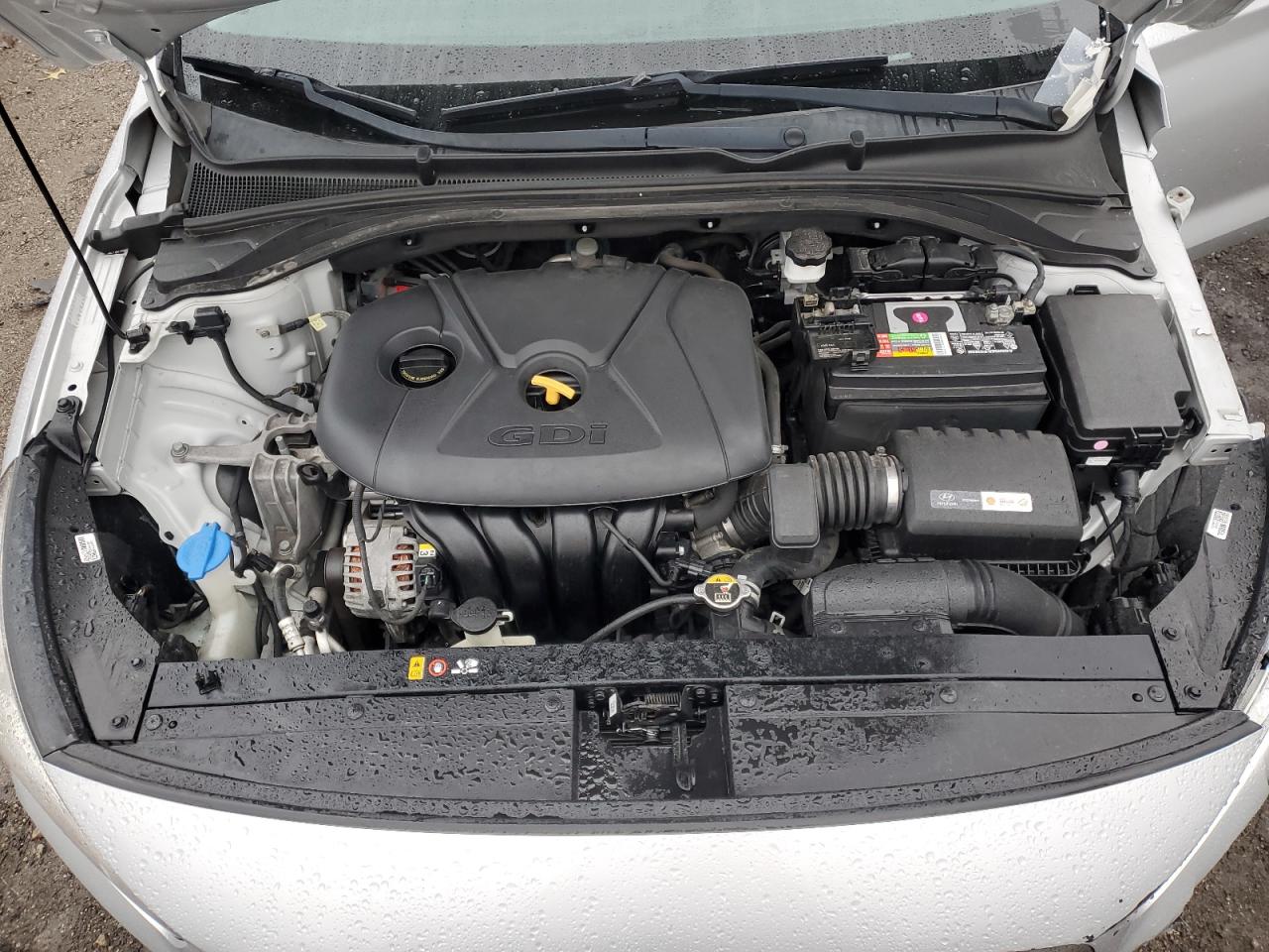 2018 Hyundai Elantra - Image 11